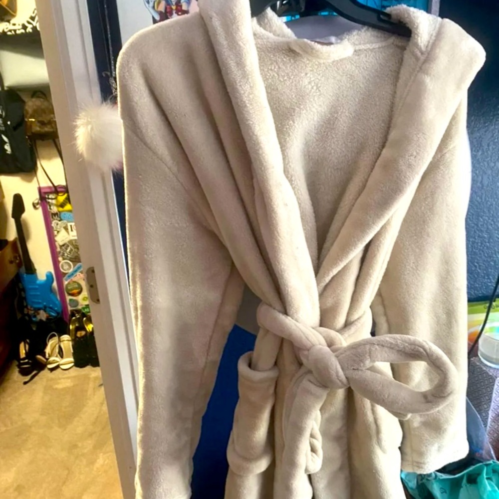 Cozy robe with hood